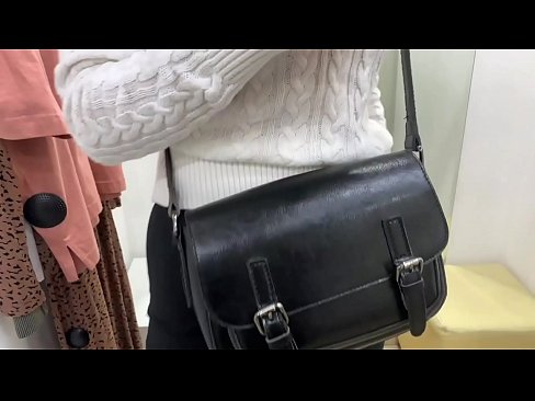 ❤️ Публична мастурбация на младата кучка FeralBerry с вибратор в стаята за обличане ️ Слуги в bg.kenhdammy.top ❤